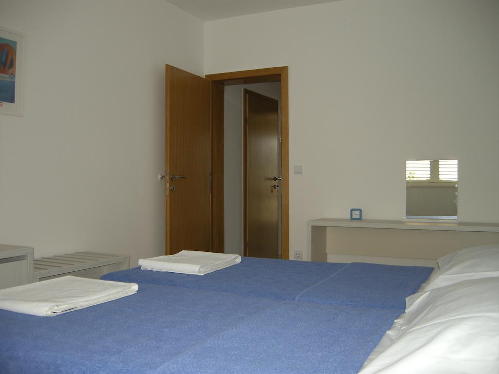 Domenica Apartments Račišće Habitación foto