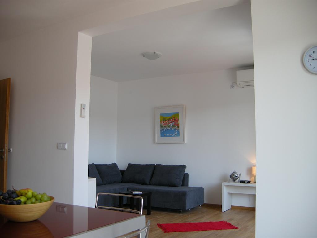 Domenica Apartments Račišće Habitación foto
